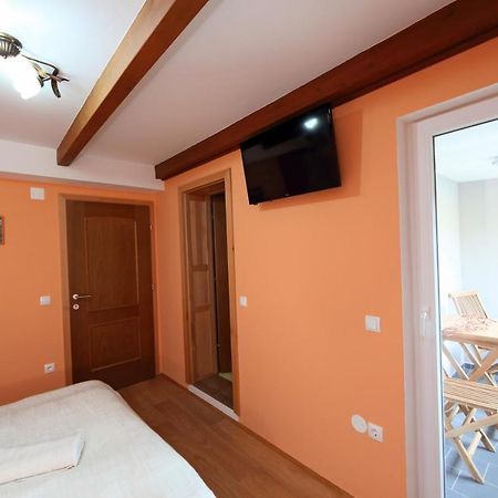 Sobe Grabar Bed & Breakfast Птуй Екстериор снимка