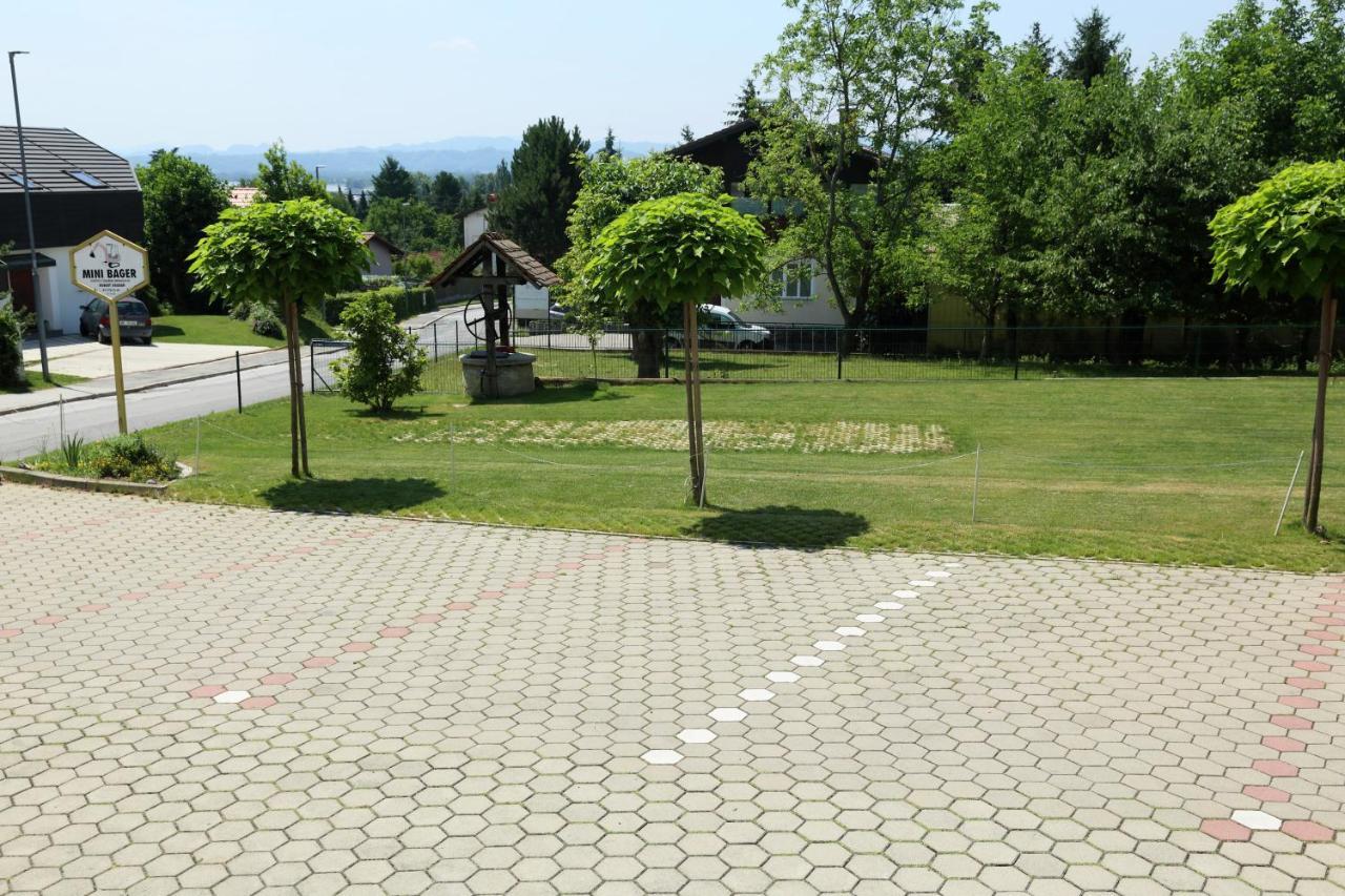 Sobe Grabar Bed & Breakfast Птуй Екстериор снимка